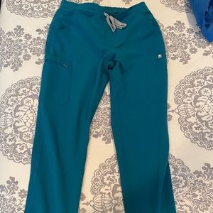 Figs Yola skinny scrub pants